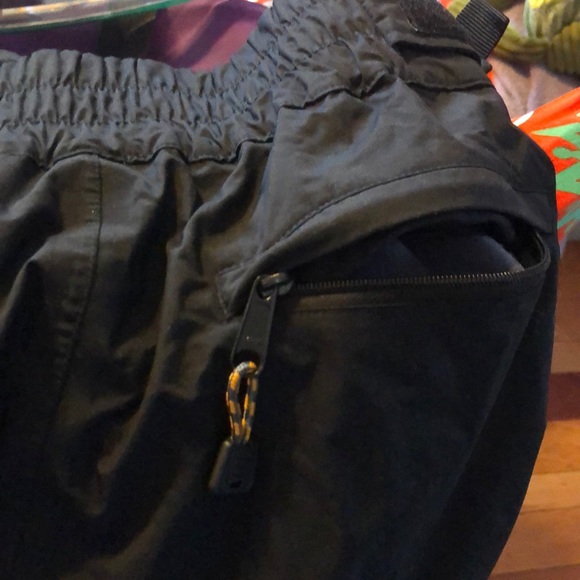 Black snow pants - Picture 4 of 5